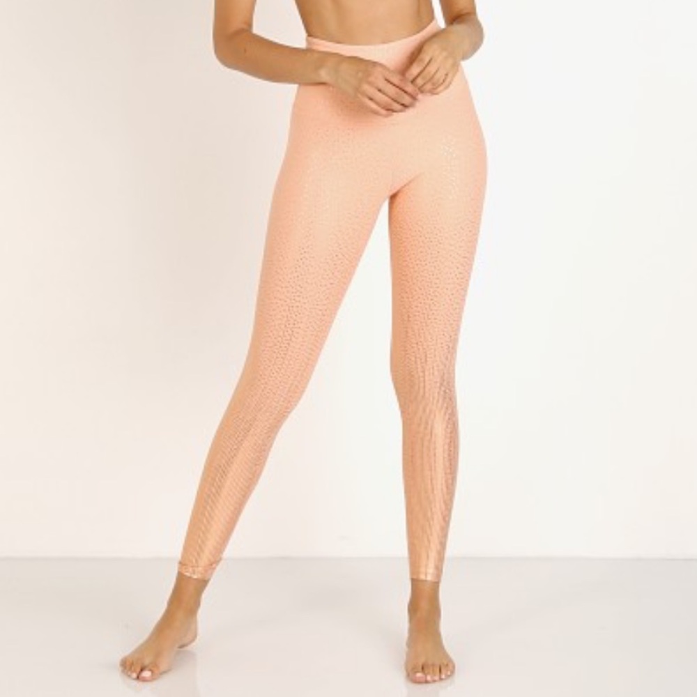 Beyond Yoga Metallic Drip Dot High Waisted Midi Legging in Coral Dust, XS